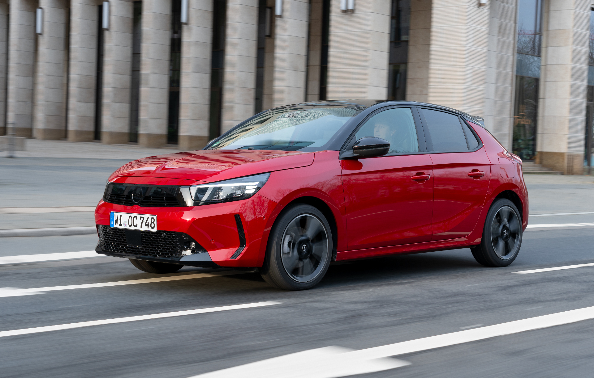 Automobile rulate, Masini de vanzare