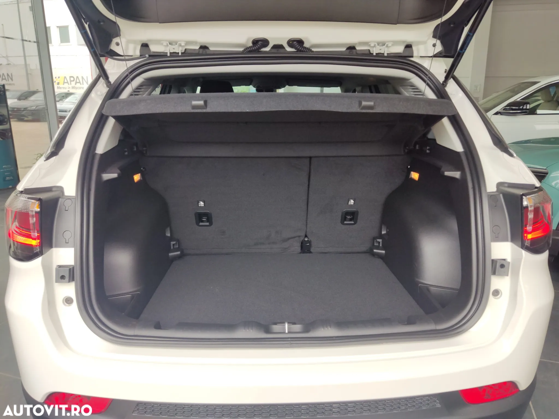 Automobile rulate, Masini de vanzare