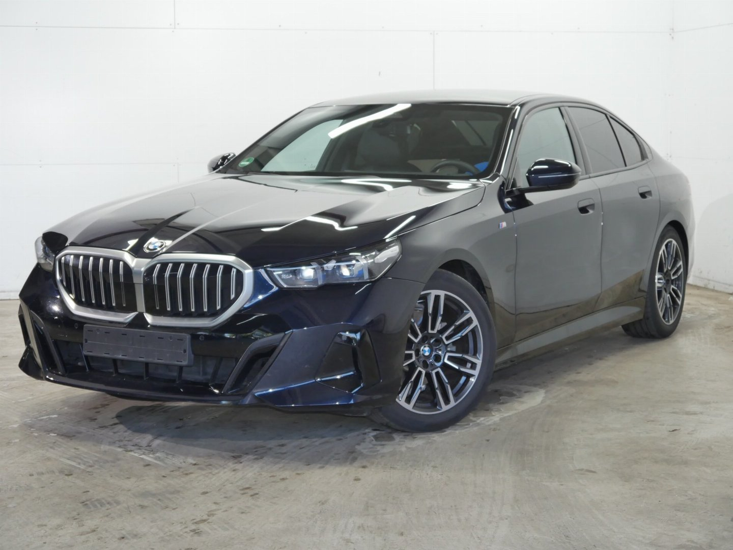 Automobile rulate, Masini de vanzare