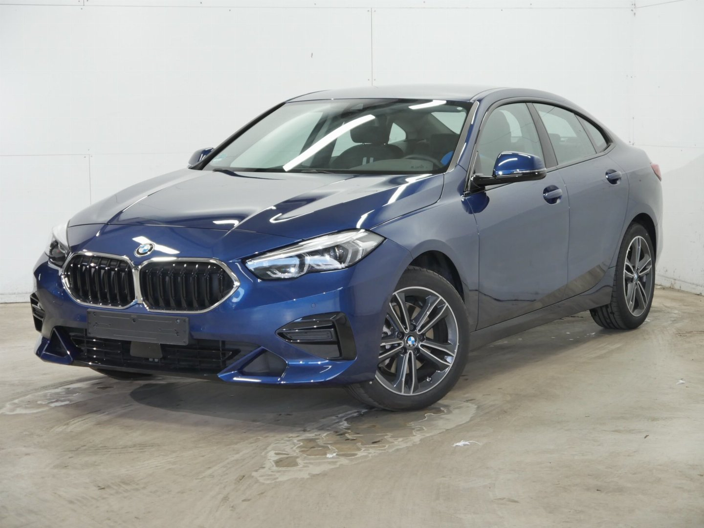 Automobile rulate, Masini de vanzare