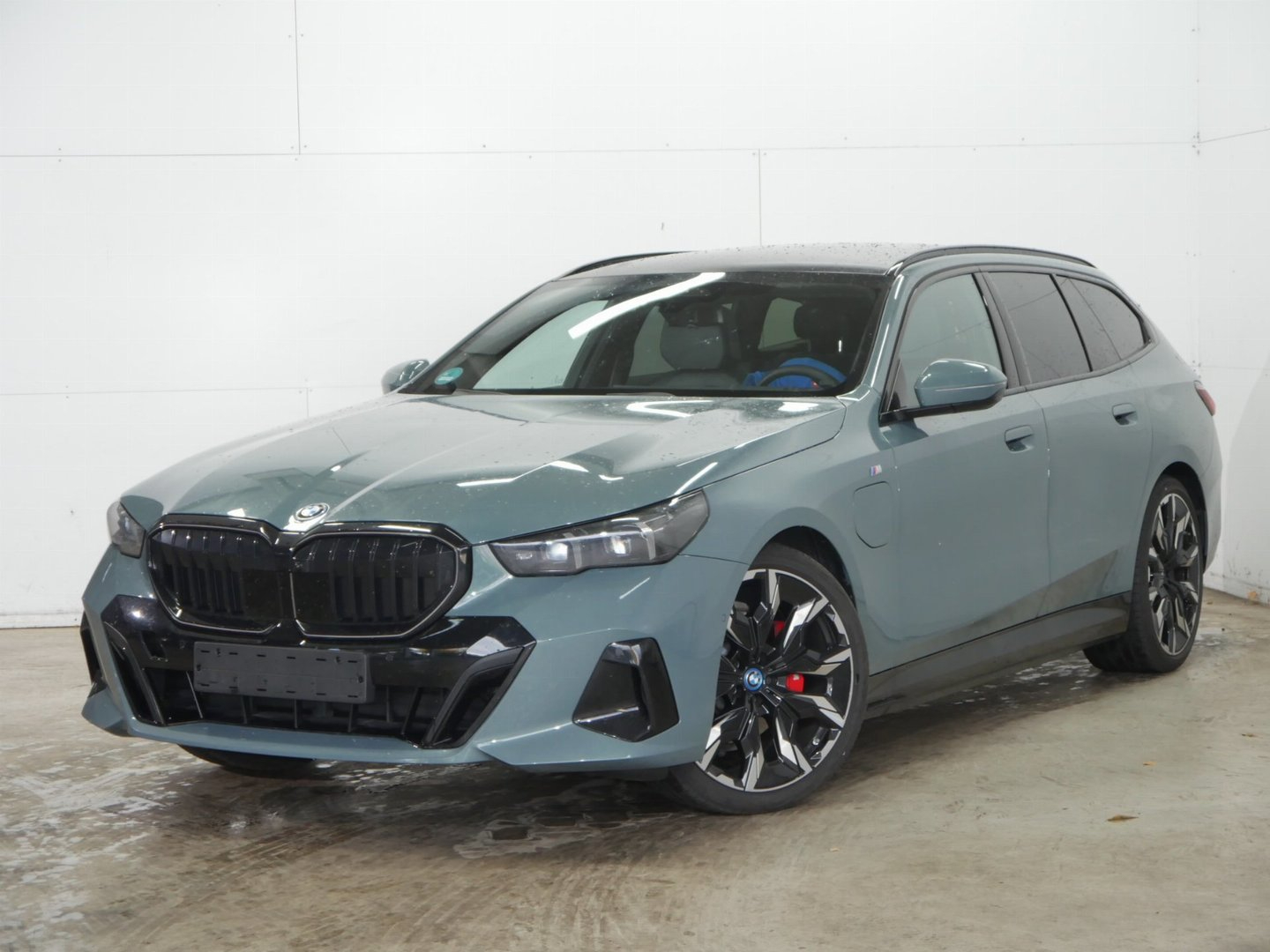 Automobile rulate, Masini de vanzare