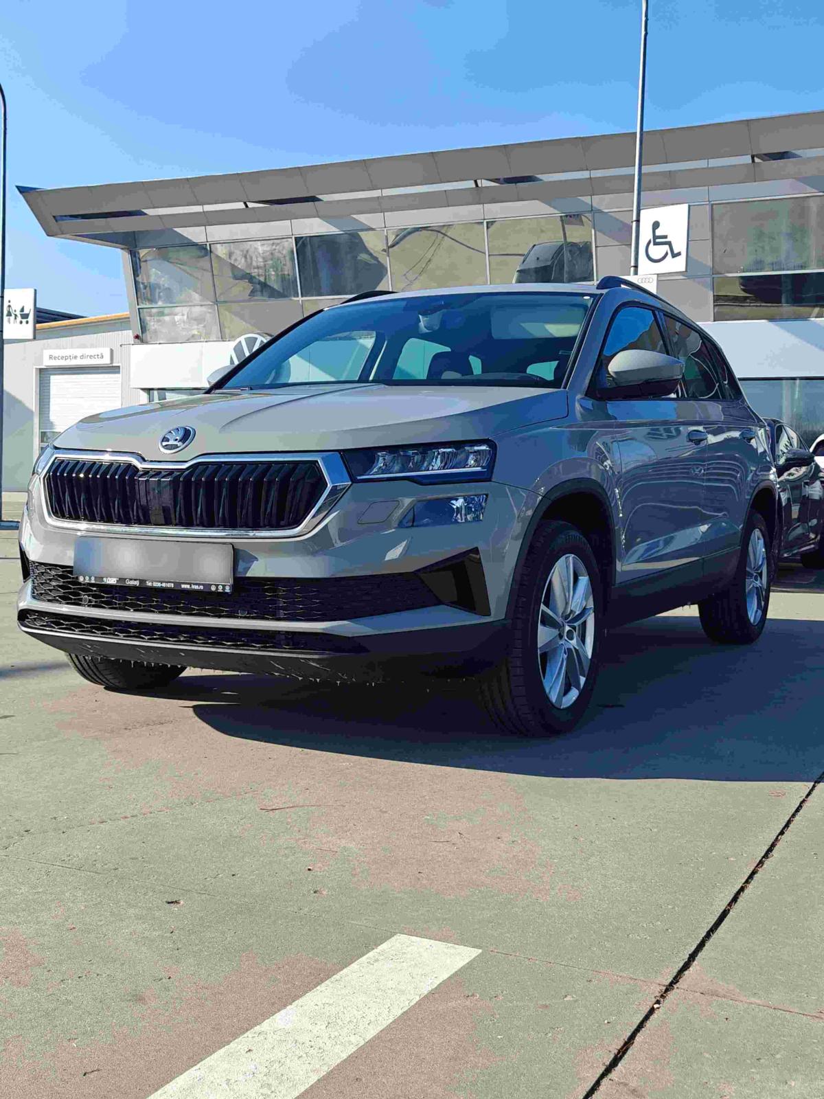 Automobile rulate, Masini de vanzare