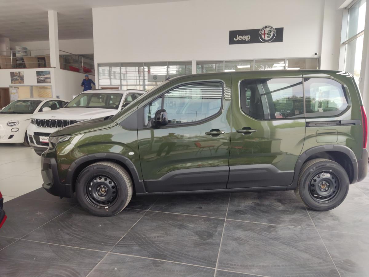 Automobile rulate, Masini de vanzare